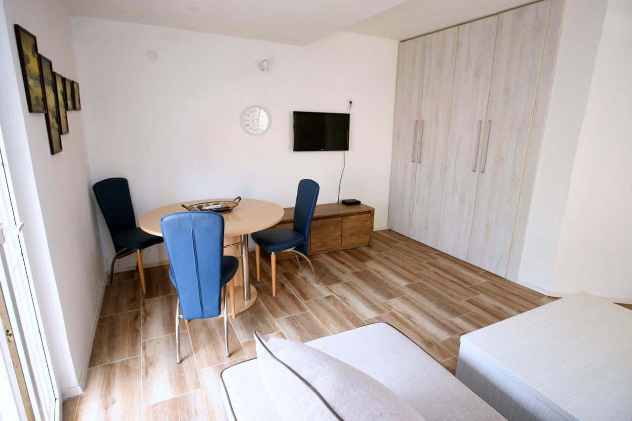 Ferienwohnung Bugi Kotor Exterior foto